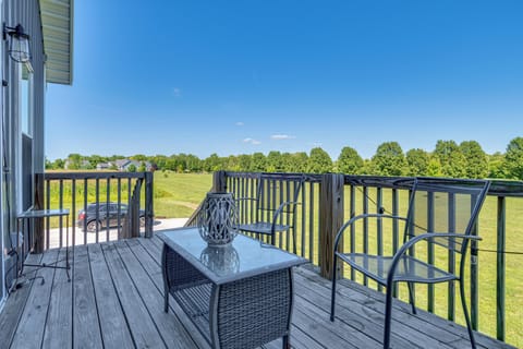 Deck | Outdoor Seating