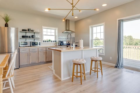 Kitchen | 2nd Floor | Keurig Coffee Maker | Cooking Basics