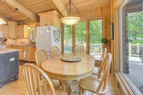 Dining Table | Dishware & Flatware | 1st Floor