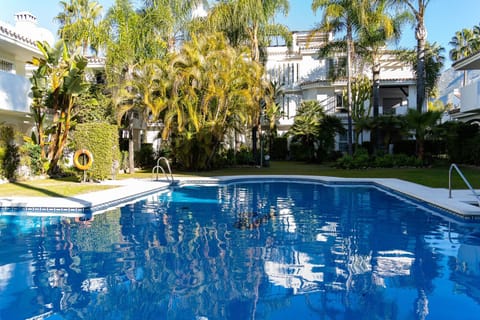 Holiday Home Swimming Pool