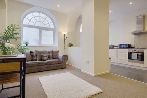 Living Room / Lounge