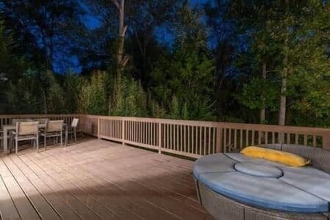 Afe6ea23 b1eb 45ba b7a7 b7549c8e4d68