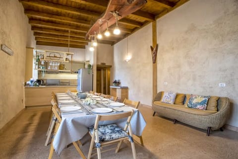 107) Essenthia, Alghero