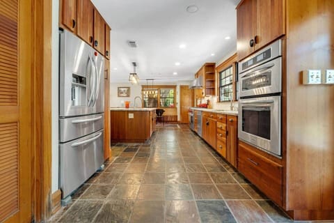 Gorgeous Chef's Kitchen