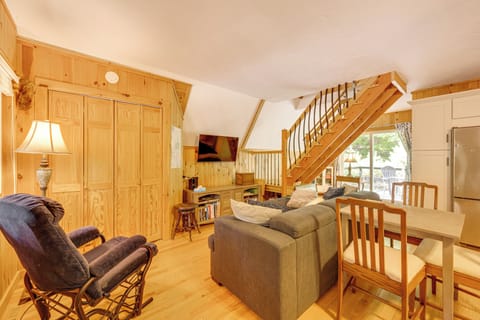 Living Room | Full Sleeper Sofa | Board Games | Puzzles | Main Level