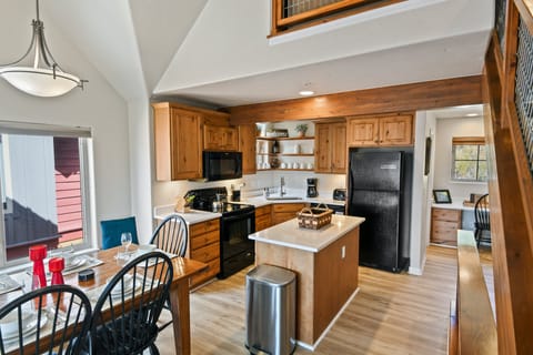 Fully Stocked Chefs Kitchen