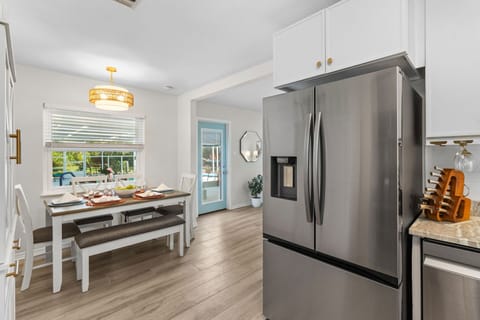 Main House: Kitchen and dining area.