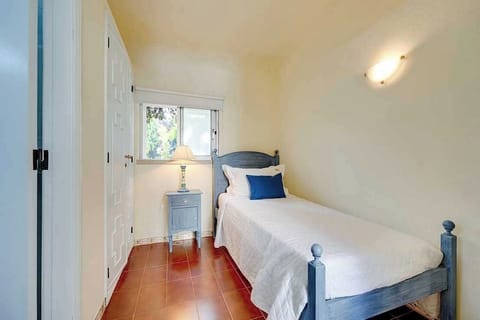 Single bed