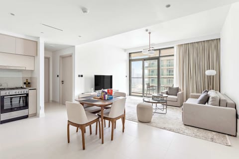Living & Dining Area