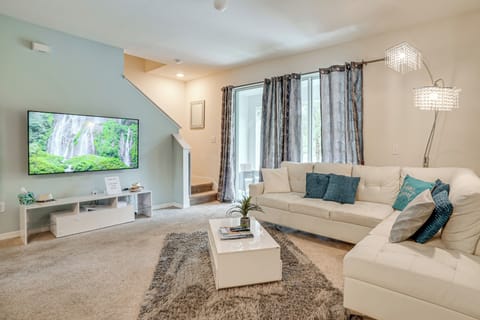 Riverview Vacation Rental | 3BR | 2.5BA | 1,700 Sq Ft | Stairs Required