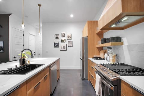 Kitchen with all the essentials 