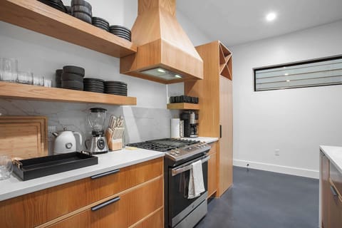 Kitchen with all the essentials 