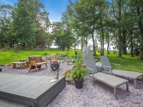 Sitting-out-area | Cefn Hir Fynydd, Betws-Y-Coed