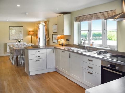 Kitchen | Green Farm Cottage, Redgrave