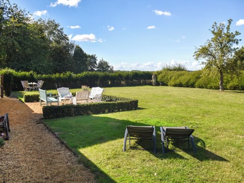 Outdoor | Green Farm Cottage, Redgrave