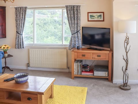 Living room/dining room | The Moorings, Solva, near St Davids