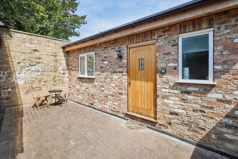 The Potting Shed, Knaresborough - Host & Stay