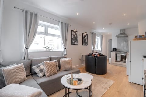 Living Room / Lounge