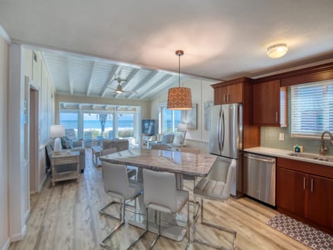 Fully Equipped Kitchen with Dining Table for Six Guests