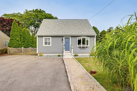 South Kingstown Vacation Rental | 4BR | 2BA | 1,160 Sq Ft | 5 Steps to Enter