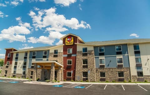 Arrive with ease to a bright, welcoming hotel exterior.