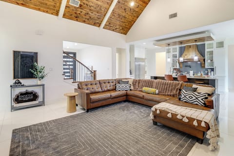 Waxahachie Vacation Rental | 4BR | 5BA | 1 Small Step to Enter | 3,108 Sq Ft