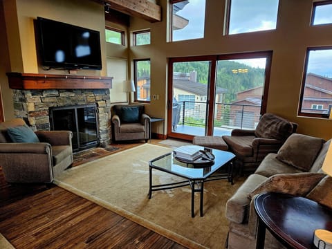 Architecture, Building, Furniture, Indoors, Living Room