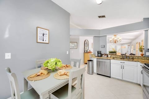 Fully equipped kitchen for cooking