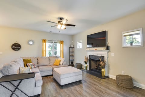 Spring Lake Vacation Rental | 3BR | 1.5BA | 2,200 Sq Ft | Stairs Required