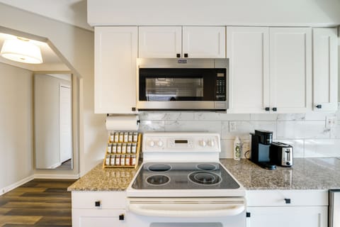 Kitchen | Dishwasher | Refrigerator