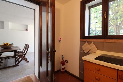 Autumn, Kitchen, Spring, Summer