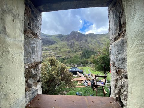 Built circa 1820, the walls of Myn Mawr are 2ft deep