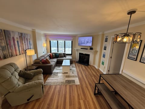 Family, Living Room