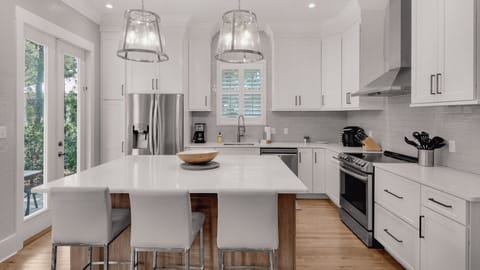 Magnolia Breeze - Kitchen