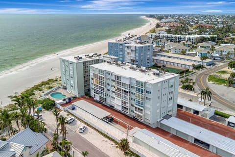 Rare Higher Rise in Holmes Beach on the Sand
