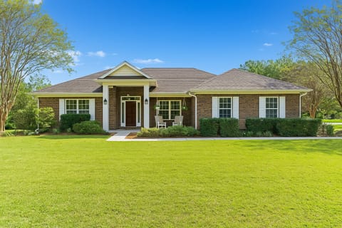Established golf course community.  Lot is .75 acres w/close access to clubhouse