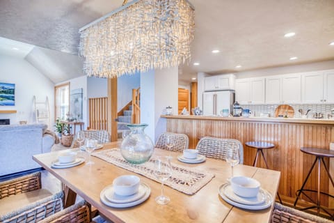 Sunshine and Sweaters-108