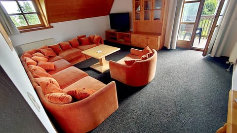 Wohnung 4 Wohnzimmer 2