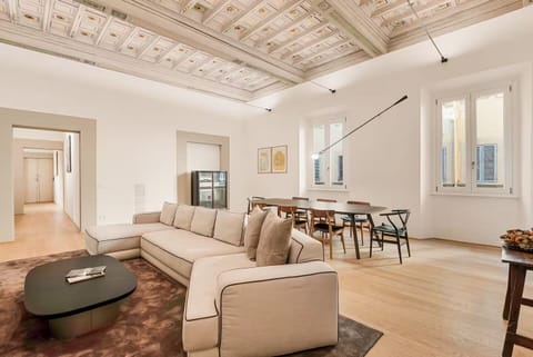 Air conditioningEthernet connectionBooks and reading materialHeatingTV