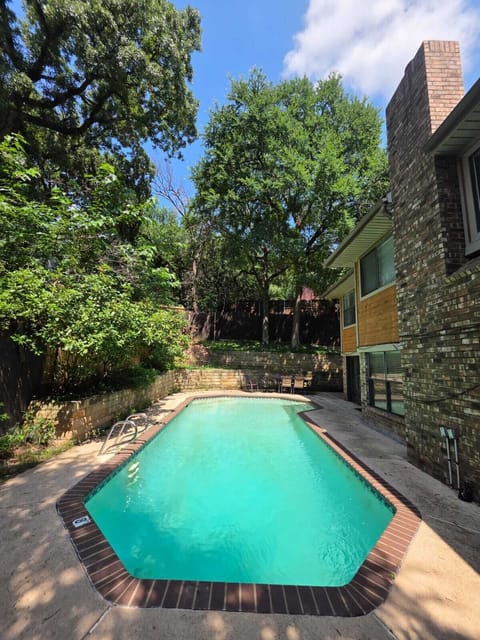 Chill, float, relax.