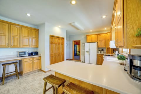 Kitchen | Cooking Basics | Drip Coffee Maker | Main Floor