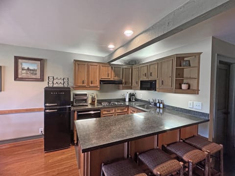The Meadows Retreat - Kitchen