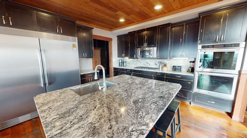 Indoors, Kitchen, Sink, Sink Faucet, Cooktop