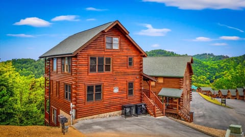Welcome to A Piece of Heaven—a charming mountain cabin with classic log-style design, peaceful surroundings, and convenient paved access. The perfect blend of seclusion and ease.