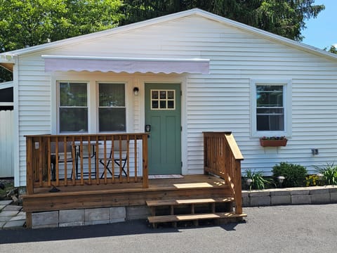 The Carlisle Cottage