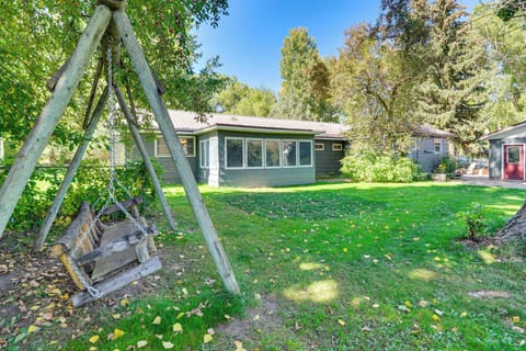 Dayton Vacation Rental | 3BR | 2BA | 2 Steps Required | 2,024 Sq Ft