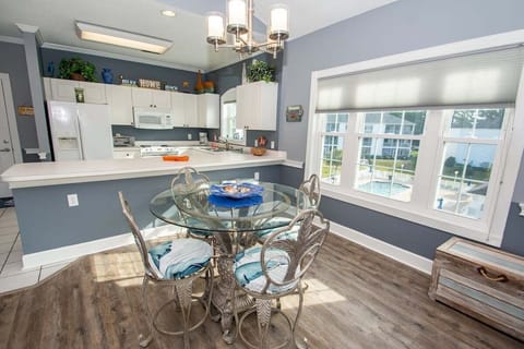 Kitchen and Dinning Room.