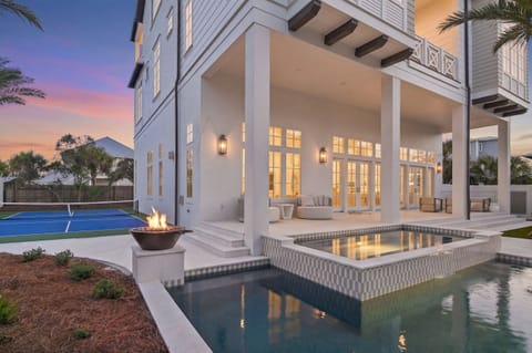 Just B - Seacrest Beach - Exterior Pool/Spa and Pickleball Court