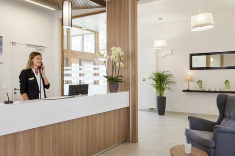 Entrance / Reception