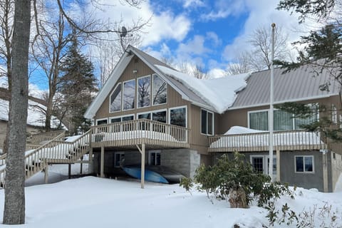 Lake Pleasant Vacation Rental | 4BR | 2BA | 2 Steps Required | 2,400 Sq Ft